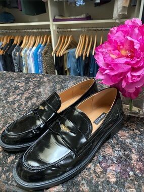Nine West Black Patent Leather Slip-On Penny Loafers. GUC. Size 7.5M